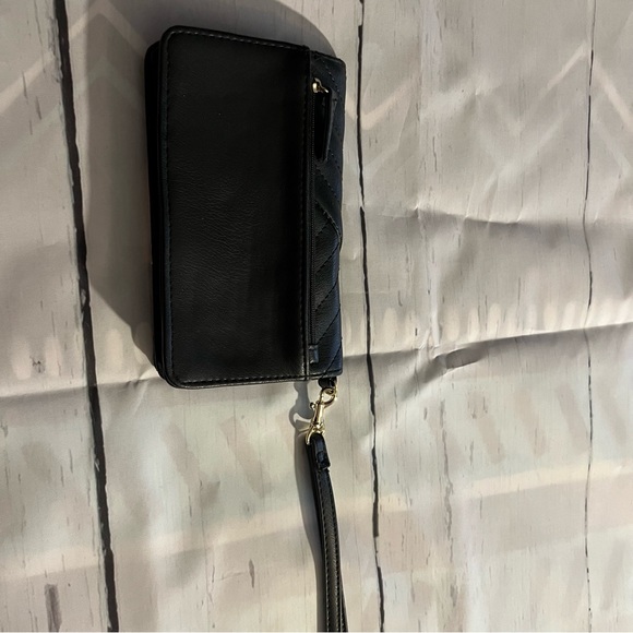 Black Jones New York Signature Wristlet with Quilted Design Wallet - Picture 6 of 7